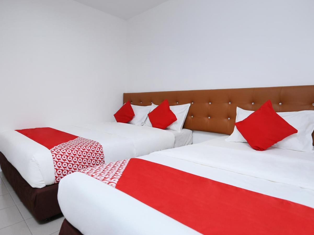 Oyo 89672 Eg Hotel Jj Johor Bahru Zewnętrze zdjęcie