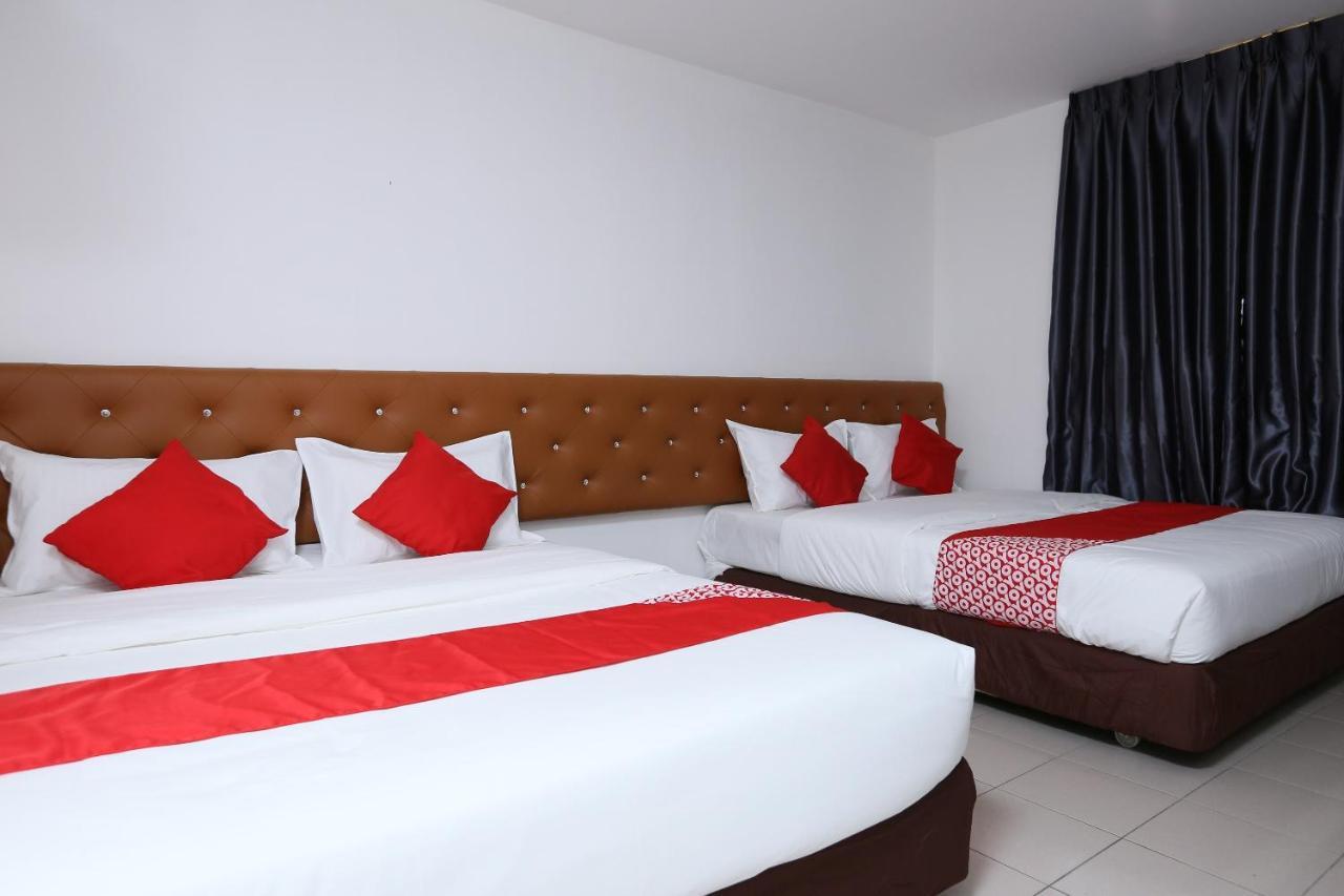 Oyo 89672 Eg Hotel Jj Johor Bahru Zewnętrze zdjęcie